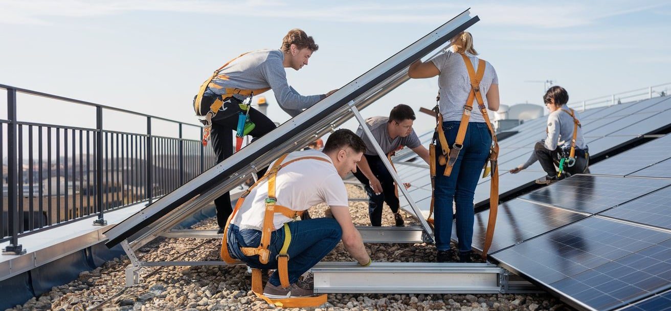 découvrez comment bénéficier d'une aide photovoltaïque pour financer votre installation solaire. profitez d'un accompagnement personnalisé et d'informations sur les subventions disponibles pour réduire vos coûts et maximiser votre projet énergétique.