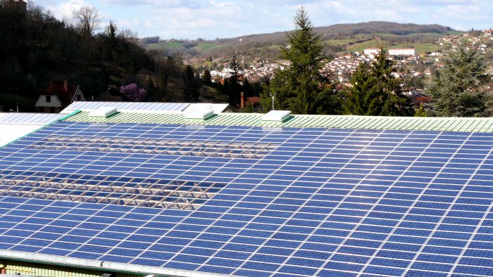 découvrez comment un bâtiment photovoltaïque rentable peut transformer votre consommation d'énergie tout en offrant des avantages économiques et environnementaux. optimisez votre investissement grâce à des solutions durables et performantes.
