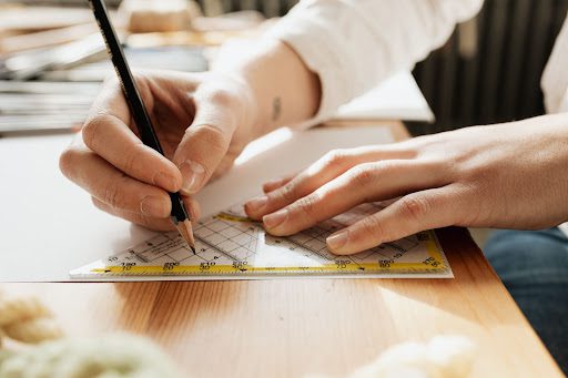 obtenez votre devis pour la construction de votre maison sur mesure. comparez les offres, choisissez les matériaux et réalisez votre projet immobilier en toute sérénité.