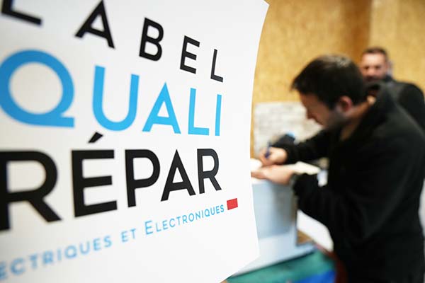 obtenez un devis gratuit pour la réparation de votre tv avec notre service professionnel. contactez-nous dès aujourd'hui pour un diagnostic rapide et des tarifs compétitifs !