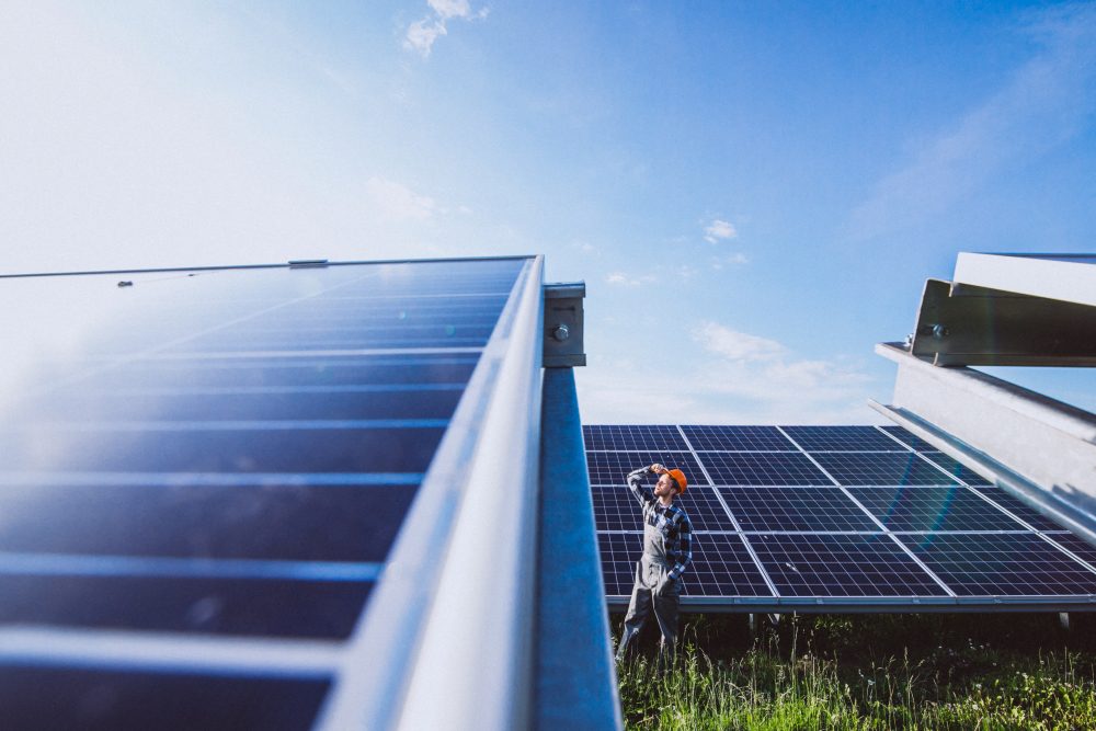 découvrez ensol, votre partenaire expert en installation de panneaux photovoltaïques certifiés rge. profitez d'une énergie renouvelable durable et d'économies sur vos factures d'électricité grâce à nos solutions sur mesure. contactez-nous pour un devis gratuit et transformez votre toiture en source d'énergie propre!