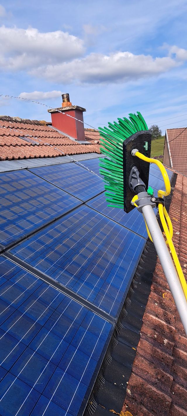 découvrez nos services d'entretien de panneaux solaires à besançon pour optimiser la performance de votre installation. profitez d'un suivi professionnel et d'un nettoyage efficace pour garantir une production énergétique maximale tout au long de l'année.
