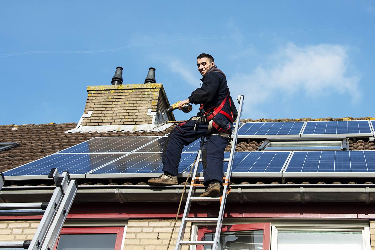 découvrez notre service de location de panneaux solaires, idéal pour réduire vos factures d'énergie tout en adoptant une démarche écologique. profitez d'une solution flexible et économique pour produire votre propre électricité verte dès aujourd'hui.
