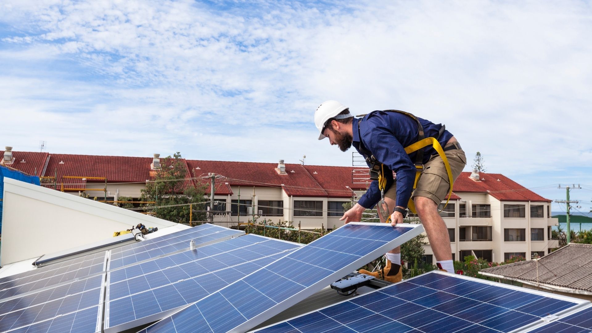 découvrez notre service de location de panneaux solaires pour une énergie verte et économique. profitez d'une installation rapide et d'un système clé en main, tout en réduisant votre empreinte carbone. optez pour une solution durable et rentable dès aujourd'hui !