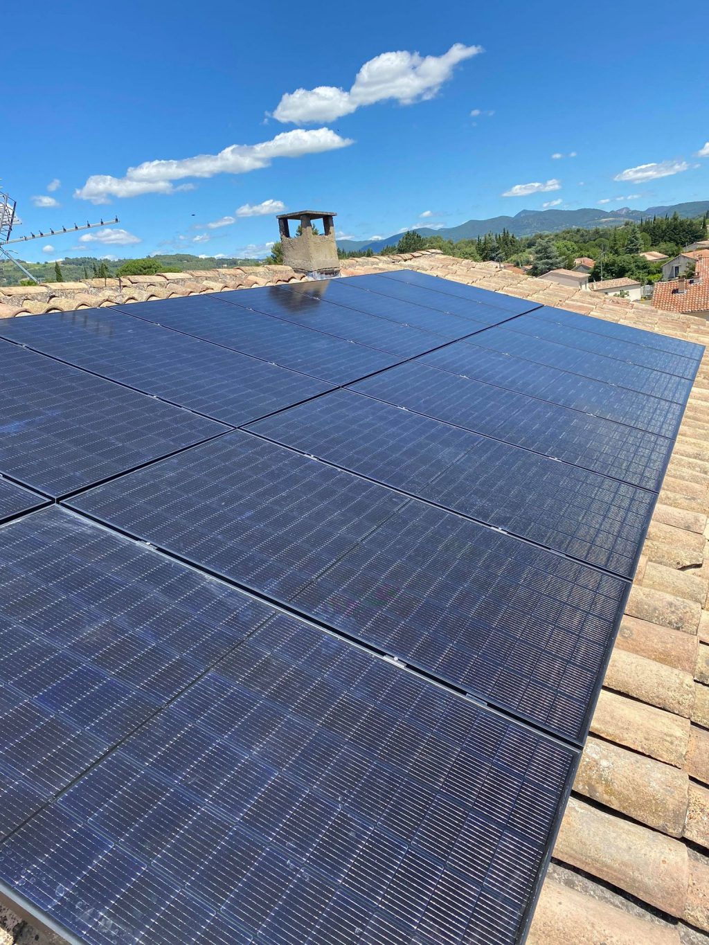 découvrez nos panneaux photovoltaïques rge 04, une solution durable et performante pour optimiser votre production d'énergie solaire. bénéficiez d'une installation certifiée, d'économies sur vos factures d'électricité et d'une contribution à la transition énergétique. informez-vous dès maintenant!