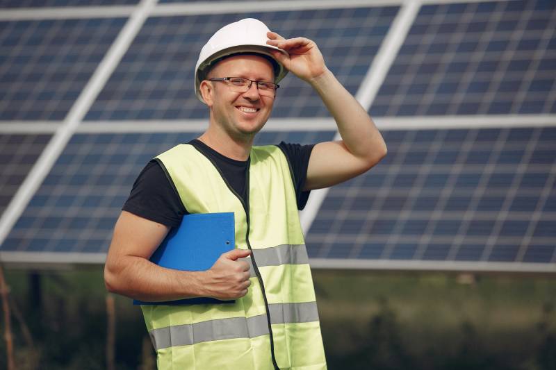 découvrez les avantages d'un projet photovoltaïque, une solution durable pour produire votre propre énergie solaire. optimisez vos économies et réduisez votre empreinte carbone grâce à des installations adaptées à vos besoins.