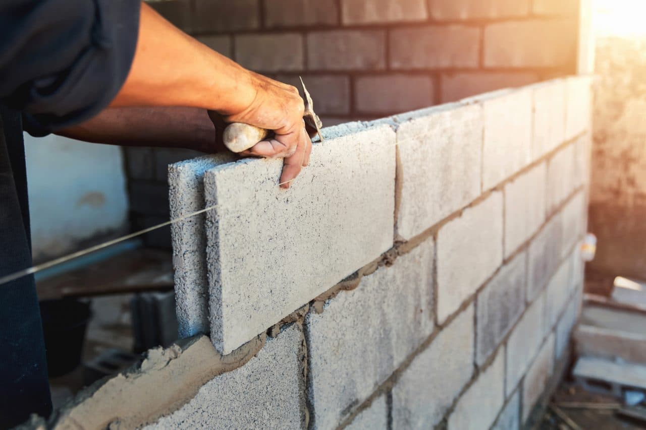 obtenez un devis personnalisé pour vos travaux de maçonnerie. comparez les prix et trouvez les meilleurs artisans qualifiés près de chez vous. simplifiez votre projet de construction avec des estimations claires et détaillées.