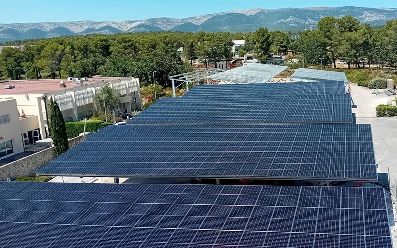 découvrez les avantages du bardage photovoltaïque durable, une solution innovante qui combine esthétisme et performance énergétique. transformez vos bâtiments en producteurs d'énergie tout en préservant l'environnement.