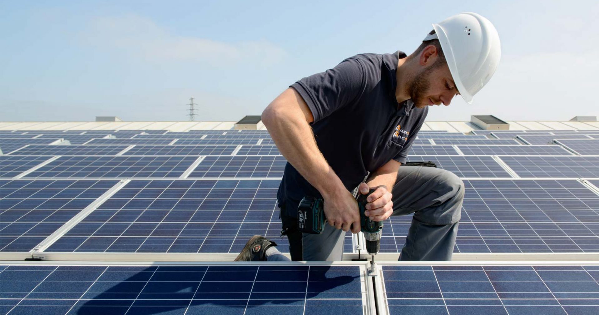 découvrez notre calculateur photovoltaïque, un outil intuitif et efficace pour estimer la production d'énergie solaire de votre installation. optimisez votre investissement en énergie renouvelable avec des simulations précises et adaptées à vos besoins.
