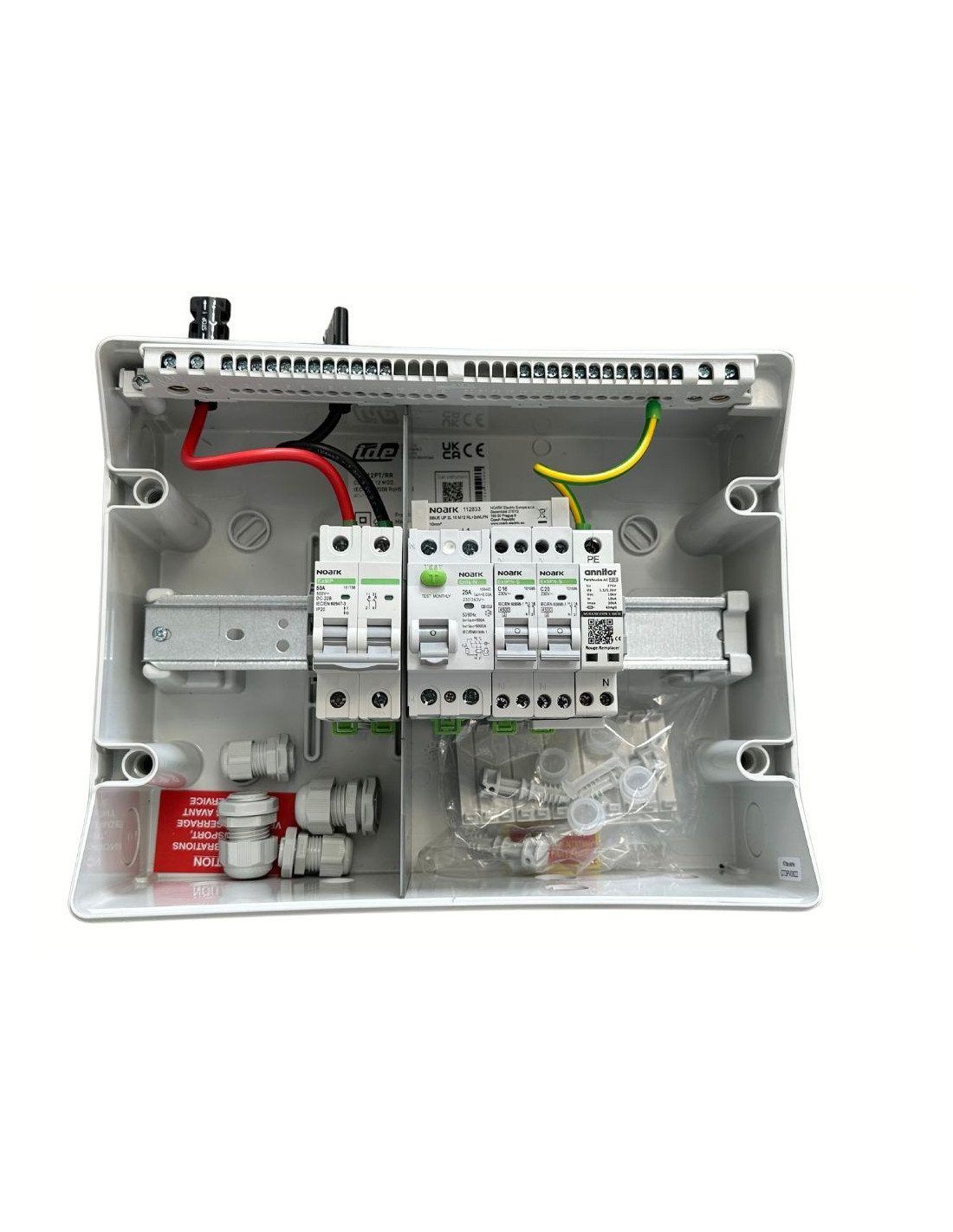 découvrez notre coffret ac dc photovoltaïque, conçu pour garantir une distribution électrique optimale de votre système solaire. profitez d'une installation simplifiée et sécurisée pour maximiser votre production d'énergie renouvelable.