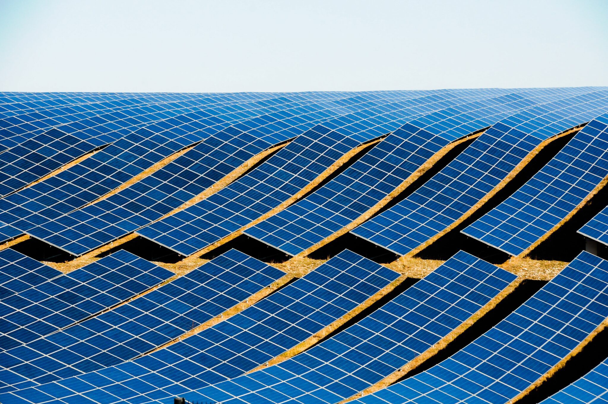 découvrez les enjeux du crédit d'impôt pour les entreprises en 2021 dans le domaine du photovoltaïque. analyse des opportunités, des défis et des bénéfices fiscaux liés à cette transition énergétique. informez-vous sur les stratégies à adopter pour optimiser votre investissement et contribuer à un avenir durable.