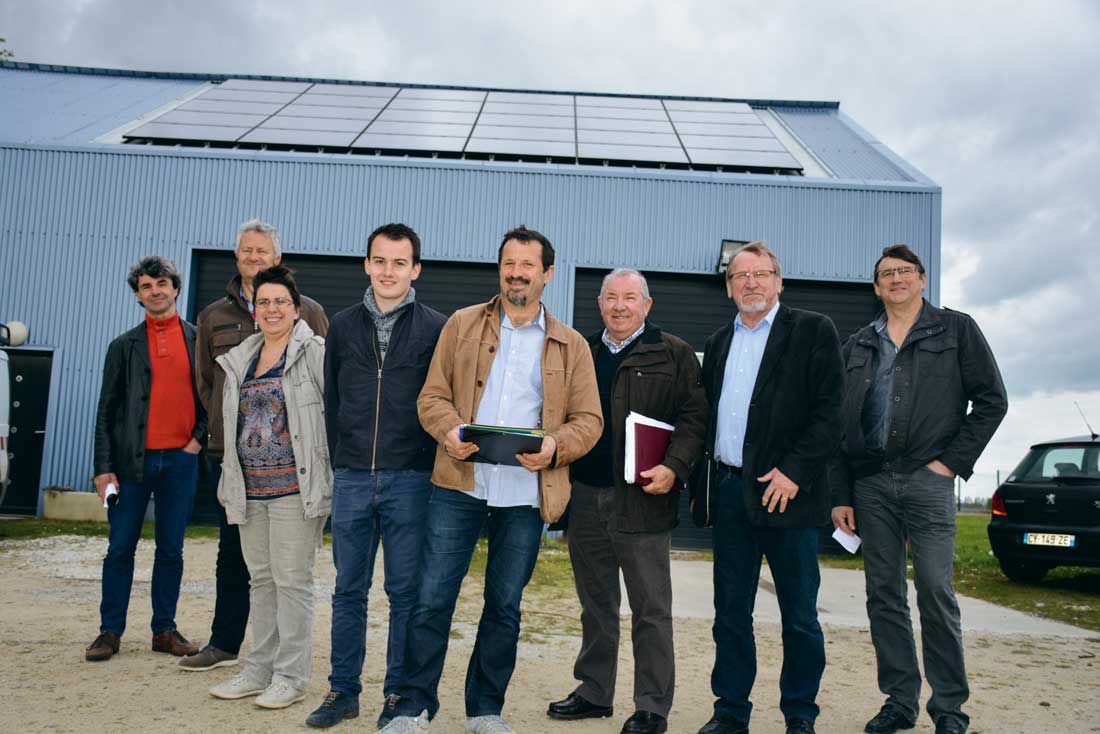découvrez comment investir dans l'énergie photovoltaïque et profitez des avantages économiques et environnementaux de cette source d'énergie renouvelable. apprenez les étapes clés pour maximiser votre retour sur investissement et contribuer à un avenir durable.