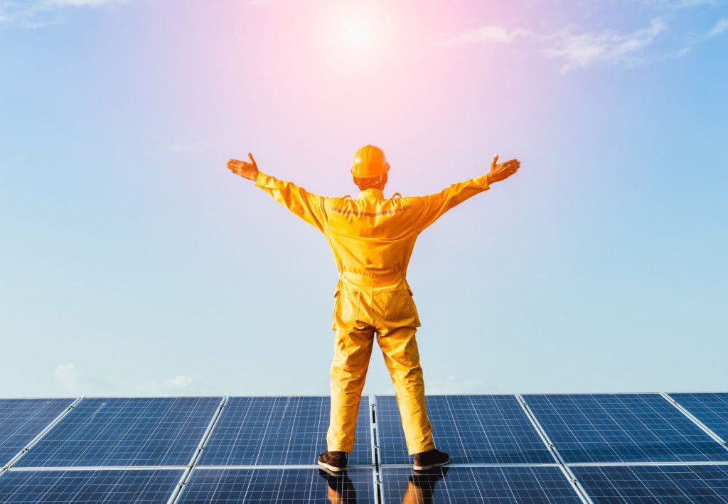 découvrez l'opportunité d'investir dans le photovoltaïque et transformez votre énergie en un atout durable. profitez des avantages financiers, des économies d'énergie et contribuez à la transition écologique. informez-vous sur les démarches, les dispositifs d'aide et les bénéfices à long terme de l'investissement dans l'énergie solaire.