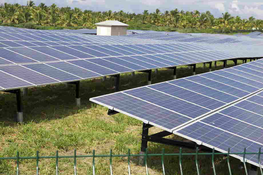 découvrez les tarifs de rachat pour l'énergie photovoltaïque en france en 2010. informez-vous sur les dispositifs de soutien et les opportunités financières offerts aux producteurs d'électricité solaire durant cette période.
