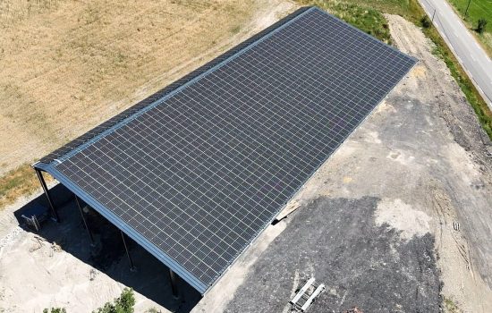découvrez le hangar solaire 2025 : une solution innovante et durable pour optimiser l’espace de stockage tout en produisant votre propre énergie verte. rentabilisez vos surfaces et réduisez votre empreinte carbone avec notre hangar solaire nouvelle génération.