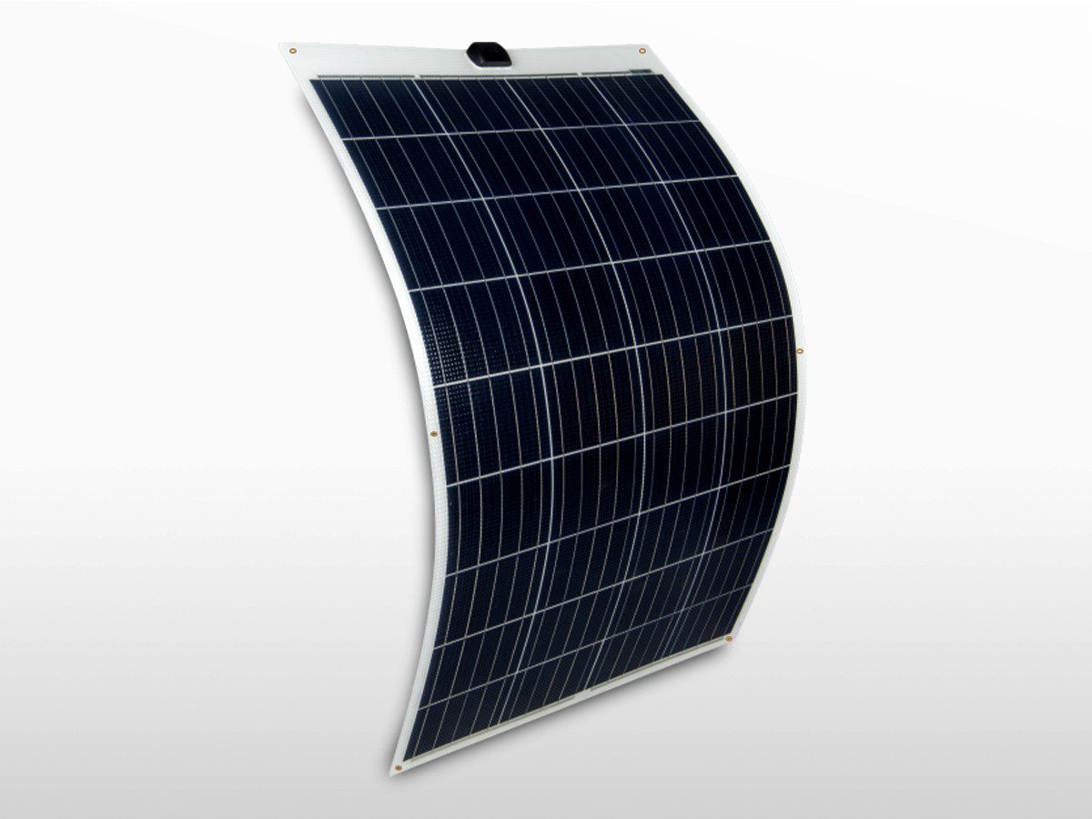 découvrez notre panneau solaire carbone étanche, idéal pour les aventuriers en quête d'énergie fiable et durable lors de leurs expéditions en pleine nature.