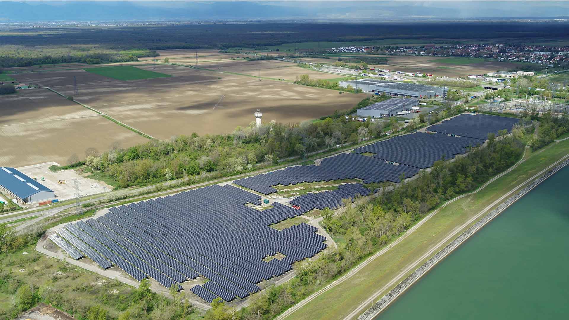 découvrez le leader des installations de panneaux solaires à mulhouse, expert en solutions énergétiques durables et économiques pour votre maison ou entreprise.